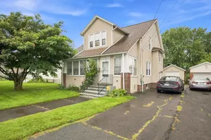 90 Bonneville Ave, Chicopee, MA 01013 - Photo 3