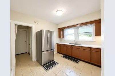 81 Fellsway W, Medford, MA 02155 - Photo 5