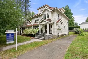 855 Commonwealth Ave, Newton, MA 02459 - Photo 33