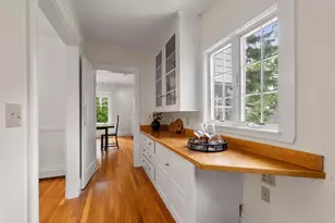 855 Commonwealth Ave, Newton, MA 02459 - Photo 11