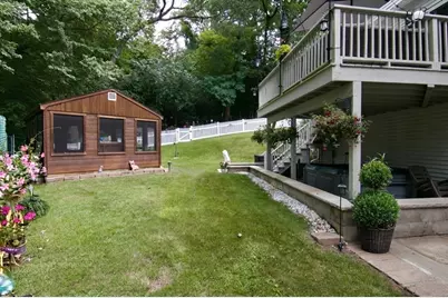 9 Zamora St, Saugus, MA 01906 - Photo 37