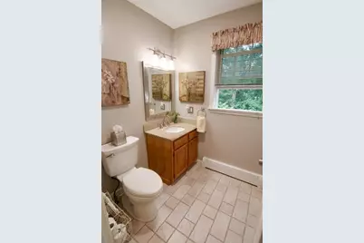 9 Zamora St, Saugus, MA 01906 - Photo 31