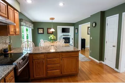 9 Zamora St, Saugus, MA 01906 - Photo 13