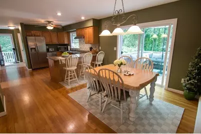9 Zamora St, Saugus, MA 01906 - Photo 11
