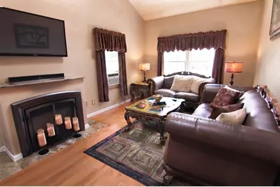 9 Zamora St, Saugus, MA 01906 - Photo 7