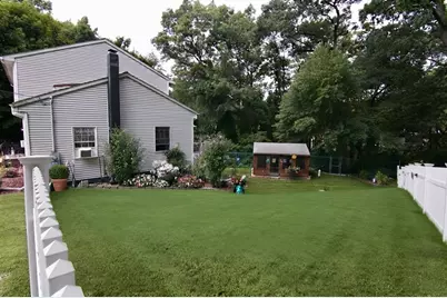 9 Zamora St, Saugus, MA 01906 - Photo 39