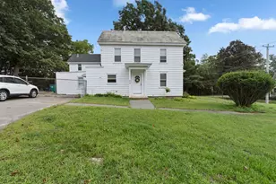 88 Ashburnham St, Fitchburg, MA 01420 - Photo 3