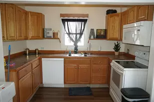 170 Middleboro Ave, Taunton, MA 02718 - Photo 3