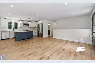 63 Maplewood Dr, Townsend, MA 01469 - Photo 11