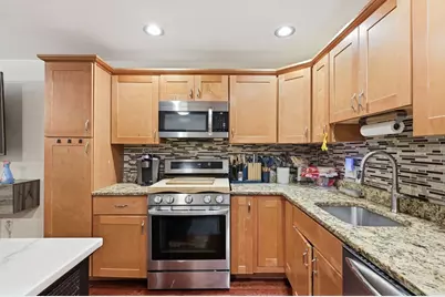 7 Mount Vernon St #7, Haverhill, MA 01830 - Photo 5