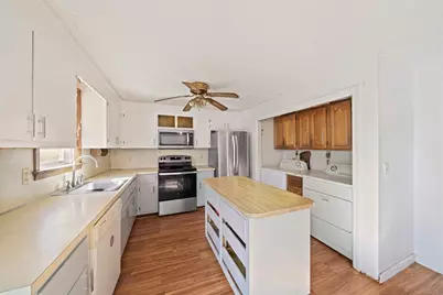24 S Sea Ave, Yarmouth, MA 02601 - Photo 7