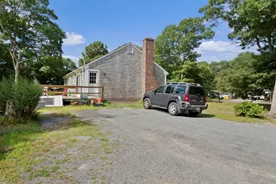24 S Sea Ave, Yarmouth, MA 02601 - Photo 3