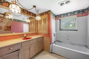 162 Arcadia Blvd, Springfield, MA 01118 - Photo 17