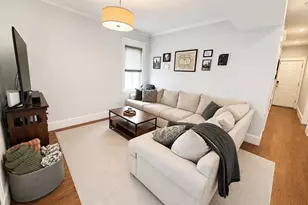 22 Santuit St, Boston, MA 02124 - Photo 5