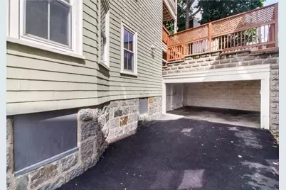 22 Santuit St #B, Boston, MA 02124 - Photo 17