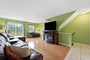 17 Waters Edge, Ludlow, MA 01056 - Photo 9