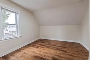 35 Peck St, Attleboro, MA 02703 - Photo 15