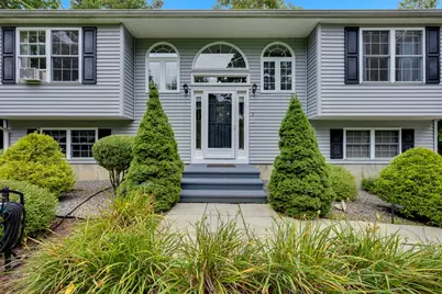 3 Laurel St, Hubbardston, MA 01452 - Photo 3
