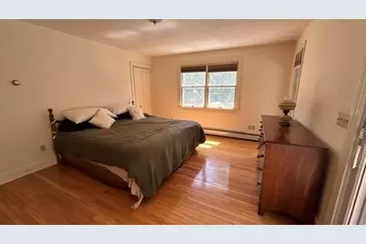 32 Station Ave, Upton, MA 01568 - Photo 9