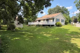32 Station Ave, Upton, MA 01568 - Photo 3