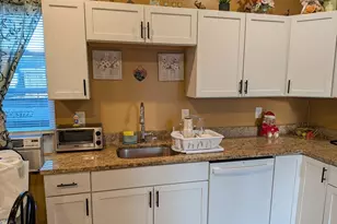 13 Belgrade St, Revere, MA 02151 - Photo 5