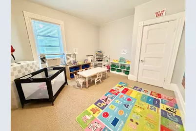 5 Woodward Park St, Boston, MA 02125 - Photo 17