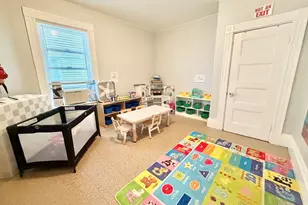 5 Woodward Park St, Boston, MA 02125 - Photo 17