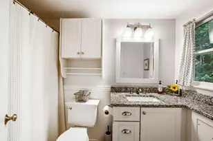 72 Benjamin Nyes Ln, Falmouth, MA 02540 - Photo 17