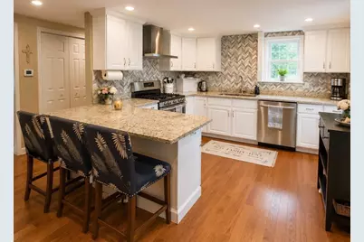 56 Kirby Ave, Lunenburg, MA 01462 - Photo 9