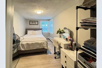 233 West St, Leominster, MA 01453 - Photo 9