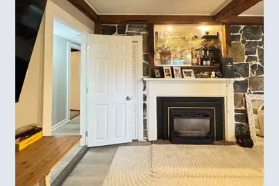 233 West St, Leominster, MA 01453 - Photo 5