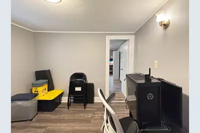 233 West St, Leominster, MA 01453 - Photo 31