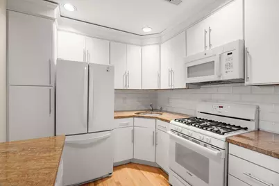 35 High St #3, Boston, MA 02129 - Photo 5