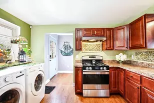 118 Parker St, New Bedford, MA 02740 - Photo 5