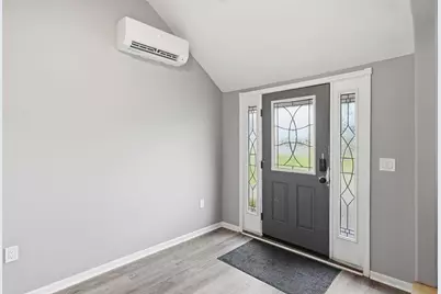 142 Cooper, Agawam, MA 01001 - Photo 3