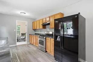 142 Cooper, Agawam, MA 01001 - Photo 17