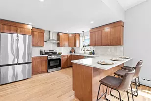 21 Hilltop Rd, Dartmouth, MA 02747 - Photo 5