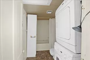 73 Southgate St, Worcester, MA 01603 - Photo 17