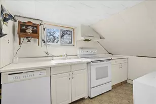 73 Southgate St, Worcester, MA 01603 - Photo 9