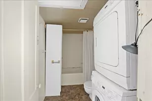 73 Southgate St, Worcester, MA 01603 - Photo 17