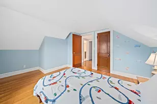 18 Thurlow St, Boston, MA 02132 - Photo 21