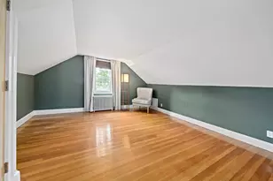 18 Thurlow St, Boston, MA 02132 - Photo 17