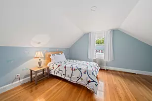18 Thurlow St, Boston, MA 02132 - Photo 21