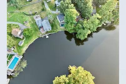 2 Colonial Road, Lynnfield, MA 01940 - Photo 11