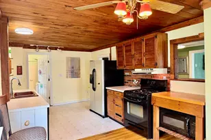 2 Colonial Rd, Lynnfield, MA 01940 - Photo 21