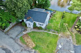 2 Colonial Rd, Lynnfield, MA 01940 - Photo 9