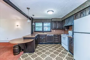 43 Ledgewood Dr, Danvers, MA 01923 - Photo 11