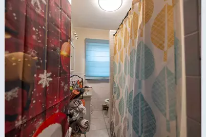 1025 Globe St, Fall River, MA 02724 - Photo 19