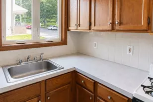 164 Hood St, Fall River, MA 02720 - Photo 13