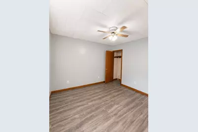 164 Hood St #1E, Fall River, MA 02720 - Photo 11